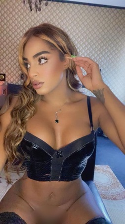 TS Ebony NUR ANRUFEN, Neumünster