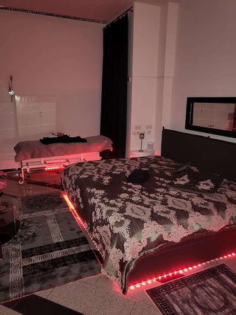 VIP 1 Appartement* Termine ab einer Stunde möglich!, Rosbach vor der Höhe