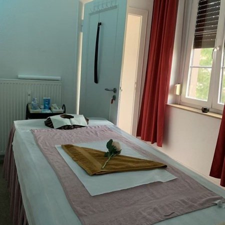 Tong Tong Massage, Jülich