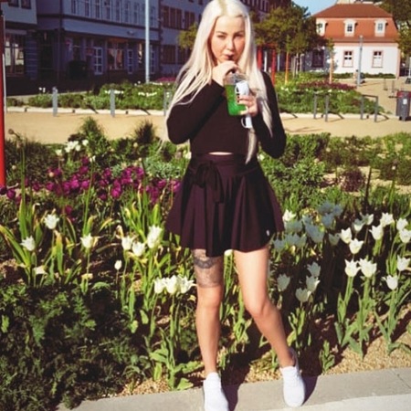 Deutsche Melissa, Bilder und Videos erwerbbar, Eisenberg (Thüringen)