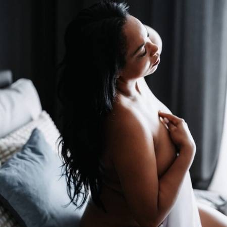 Naomi, Neuss