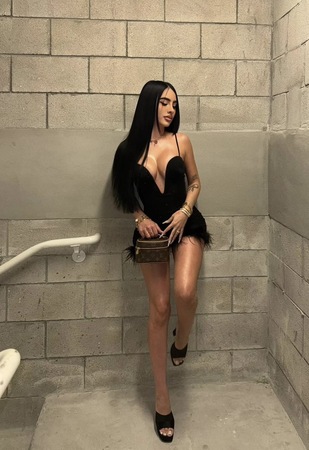 Joana, Jena
