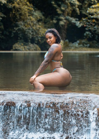 Yesica, Mönchengladbach