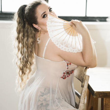 Lara in der Tantra Harmonie Oase, Ulm