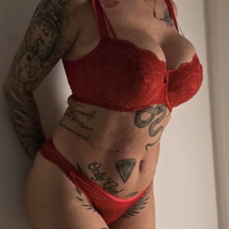 AN*L-QUEEN ALENA, Gera