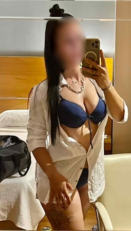 Julia - ZUm 1 Mal in Deutschland!, Emden