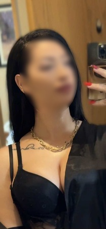 Julia - ZUm 1 Mal in Deutschland!, Emden