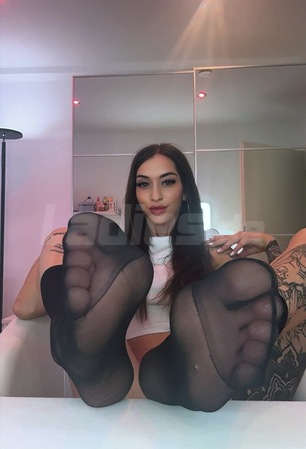 NEU-NUR FÜR KURZE ZEIT Skinny Girl 18+ Gizem, Nürnberg