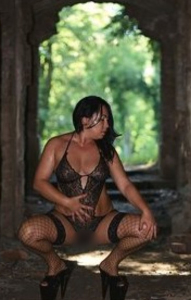 Foto von Doris BDSM Spiele und normaler Sex.