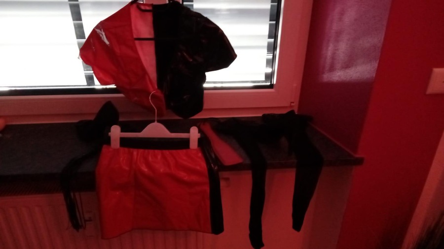 Foto von Dominante Herrin Paula aus Kuba 24 H 100% geile Party