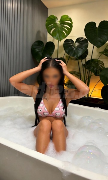 Foto von Deutsch Türkisch Skinny G*irl (18+) Selin - bitte Anruf/SMS