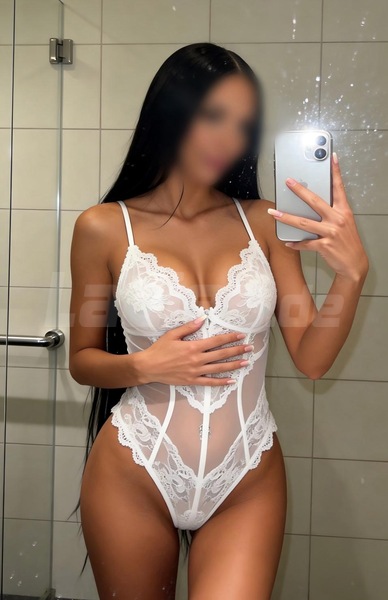Foto von Deutsch Türkisch Skinny G*irl (18+) Selin - bitte Anruf/SMS