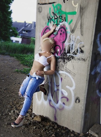 Michell - D**p-Thr**t, Dortmund