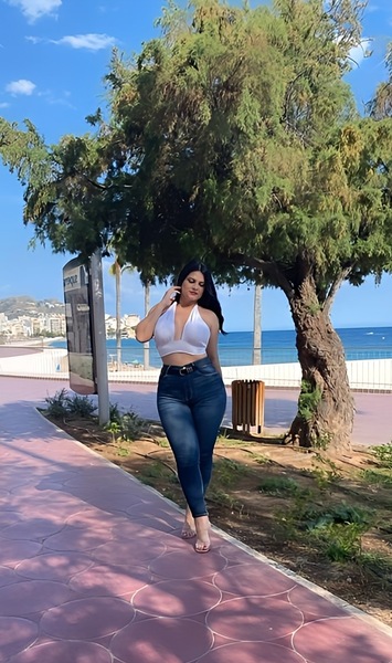 Foto von TRANS ANTHONELLA ITALIANA  bis Sonntag da !