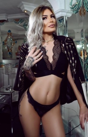 Cindy - Villa Amore, Düsseldorf