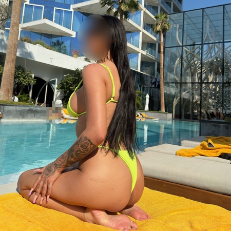 Adelina, Frankfurt am Main