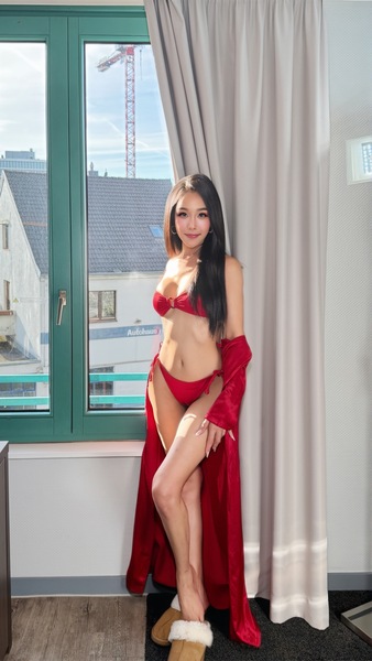 Foto von AV LINZI,  Super Hot!