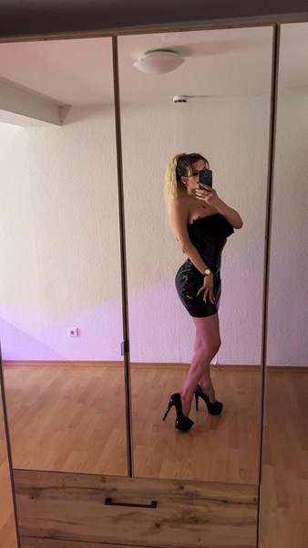 Foto von TS AMARANTA MADRID PARTY XXL