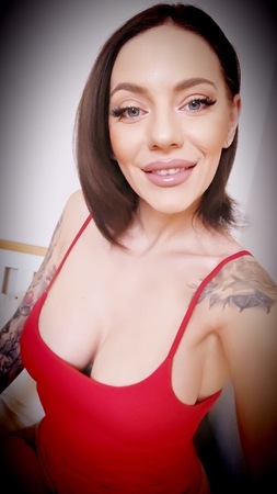 G*ile Nathalie, Celle
