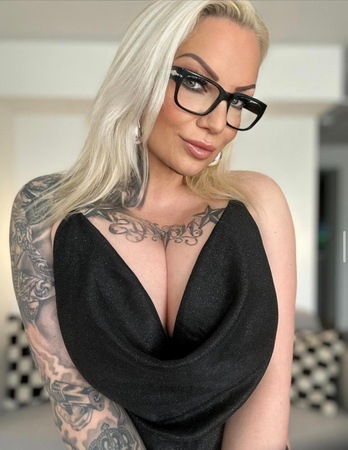 ab 27.04. Deutsche Nina-neue Nummer, Hamburg