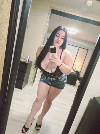 Hot Sarah mit XXXL Tit*en, Rostock