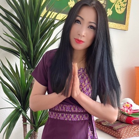 Lucky, Top Massage!, Trier