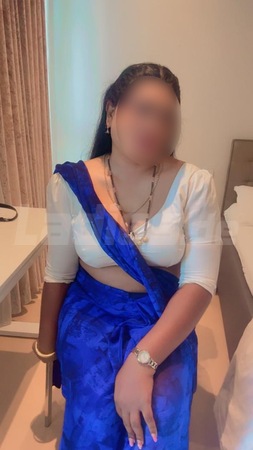 Meenu, Köln