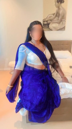Meenu, Köln