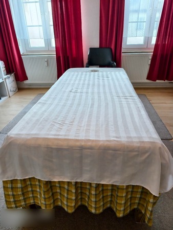 Tong Tong Massage, Jülich