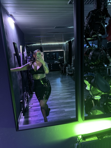 Foto von Lilly Foxx (deutsch)  Klimatisierte Location