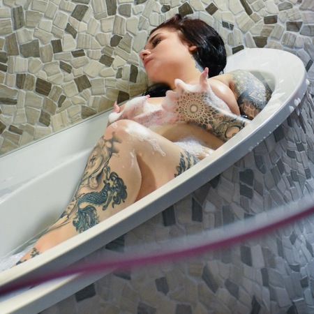 Nelly AV L*der - am 15.02 wieder aktiv, Dresden