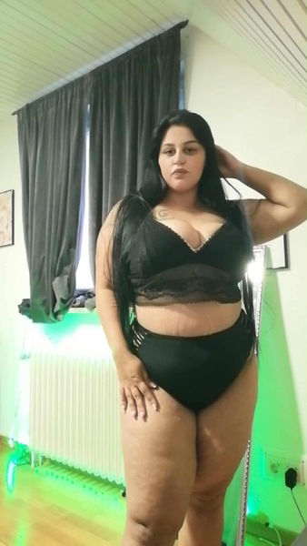 Foto von Sofia  Natur Busen * Ganz neu*