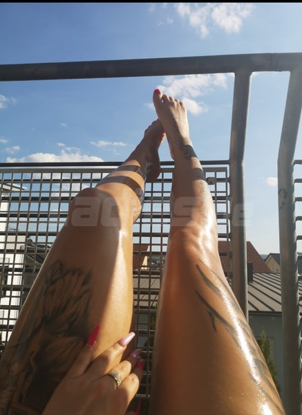 Foto von BLONDE ANGEL BJ QUENN AV KÖNIGIN / SEX LOVER