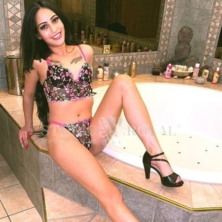 Lara im Studio Royal, Herford