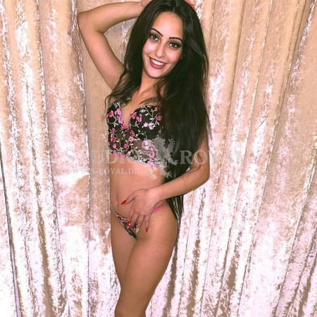 Lara im Studio Royal, Herford