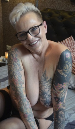  SQU*RT - JOSIE, DEUTSCH, Regensburg