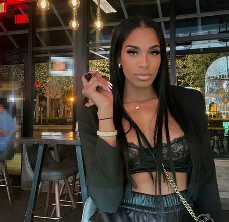 Ryhanna mit große Clitori, Löhne