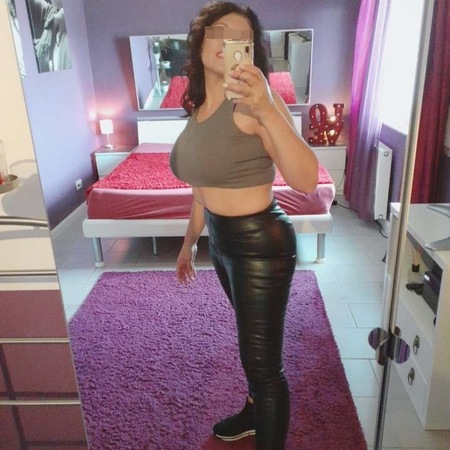 1. Mal Sara, Mönchengladbach