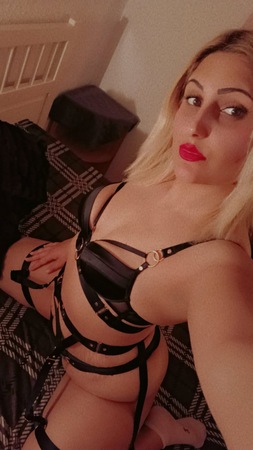 Moni - Ganz Neu, Parchim