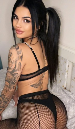 Delya NUR HAUS UND HOTEL BISUCHEN, Leipzig