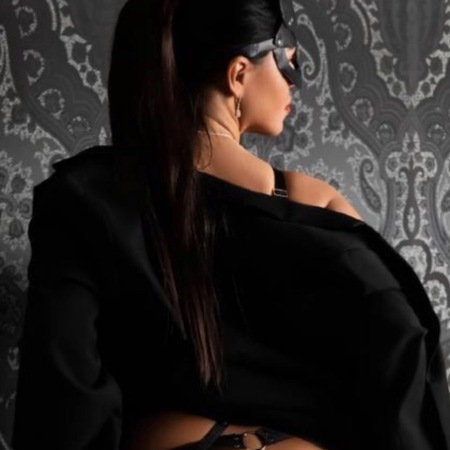 Sofia im Tantra Shiva