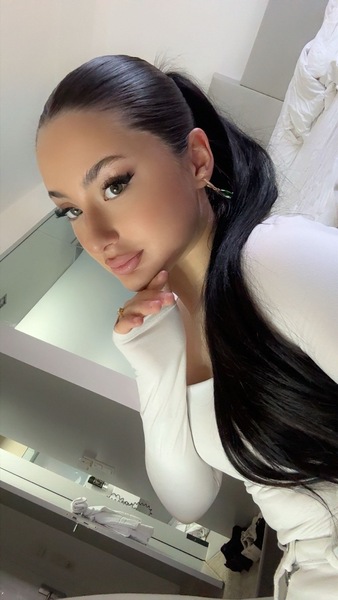 Foto von Versa*te Emilia deutsch und 100% echt