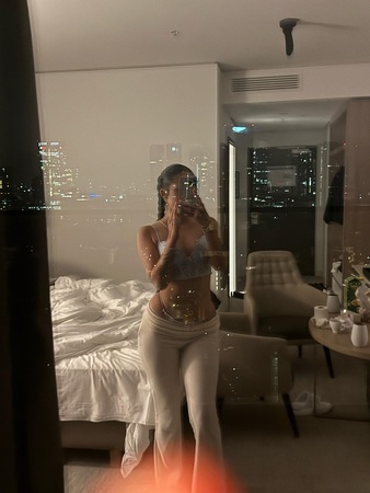 Yourbaeshirin, Frankfurt am Main