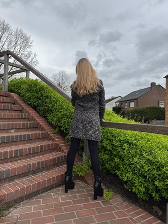 Vanessa, 28 stilvoll, diskret, Dinslaken