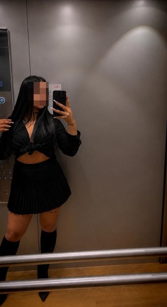 Céline aus Frankreich 24/24 Besuchbar und Hotelbesuche, Konstanz