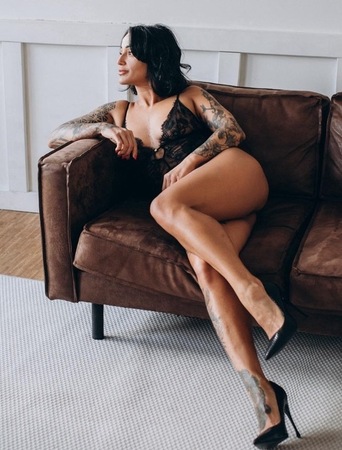 Karina a.d.Ukraine+AV+K*lenF**b. Täubchen, Leipzig