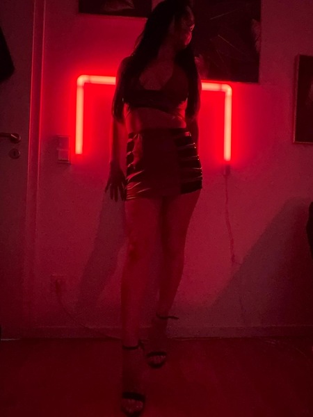 Foto von Mia neue Nummer -24/7 erreichbar Party