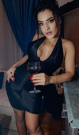 Gina foxx- Ich beantworte Nachrichten und Anrufe in WhatsApp, Mönchengladbach