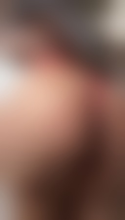 Alev Brandneu*, Frankfurt am Main