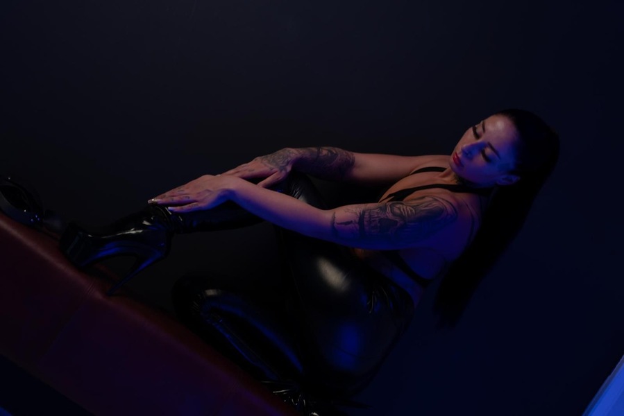 Foto von Dominant Lady Lena